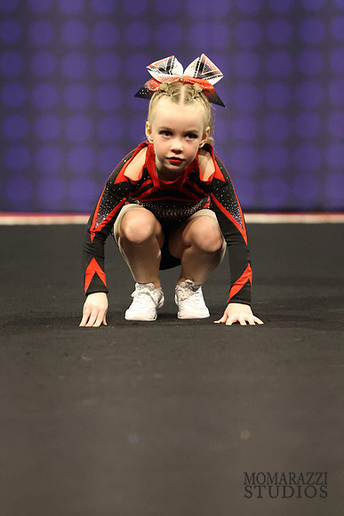 MOM_6887