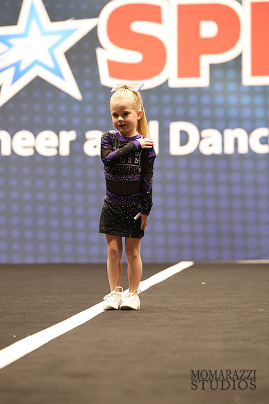 MOM_0352