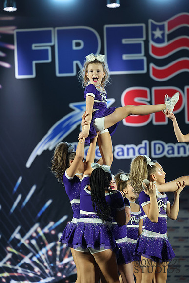 MOM_8519