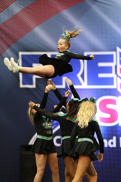 MOM_9262