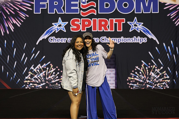 MOM_8462