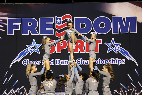 MOM_9199