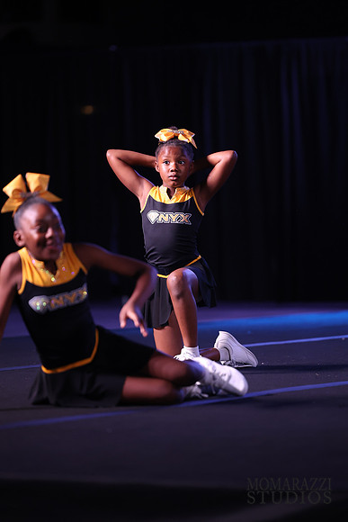 MOM_8676