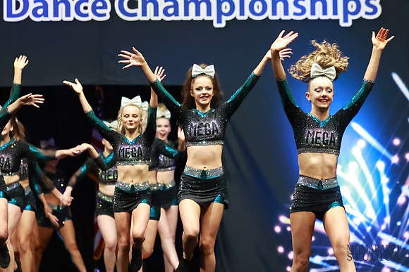 MOM_0274