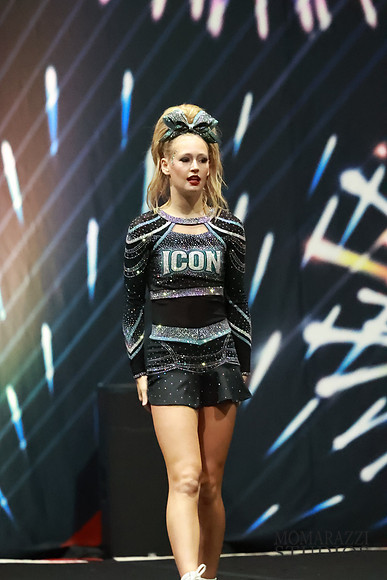 MOM_0236