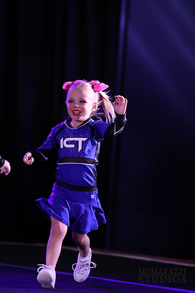 MOM_0269