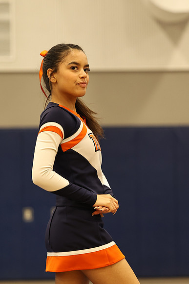 MOM_2252