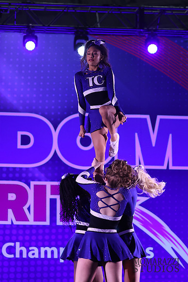 MOM_0232