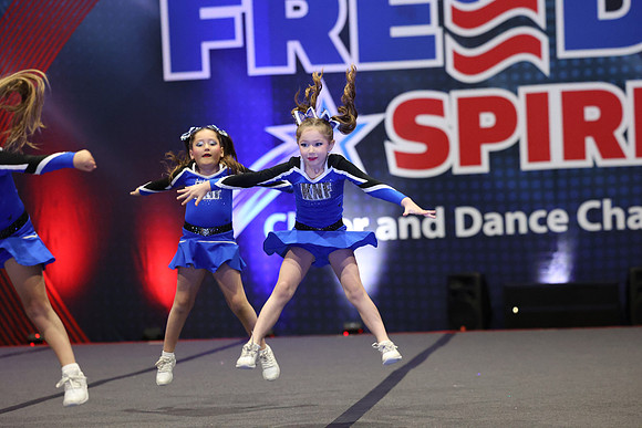 MOM_0035