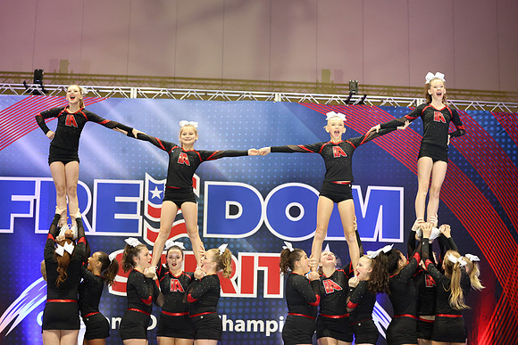 MOM_1085