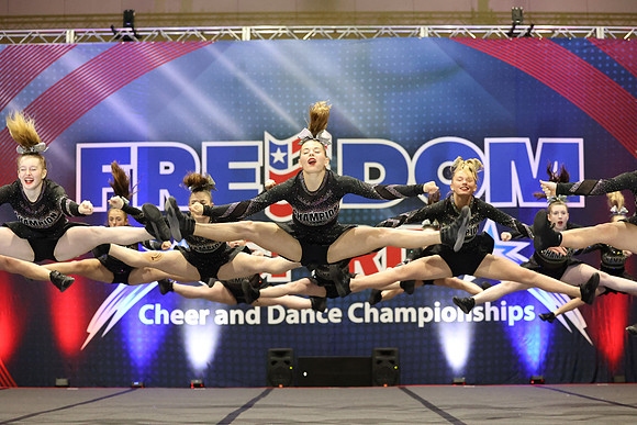 MOM_2720