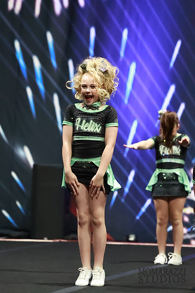 MOM_5498