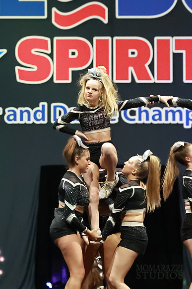 MOM_2463