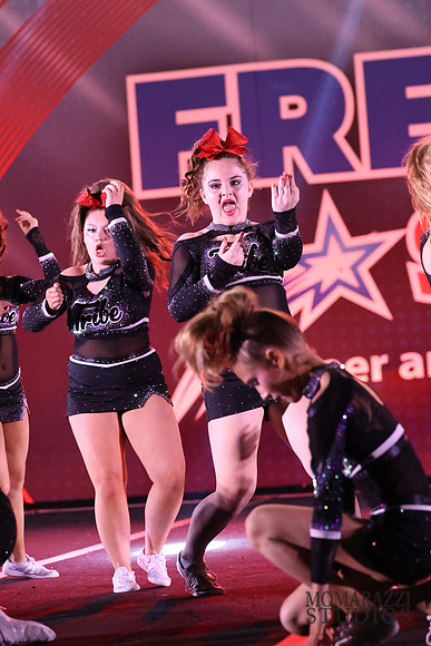 MOM_0074