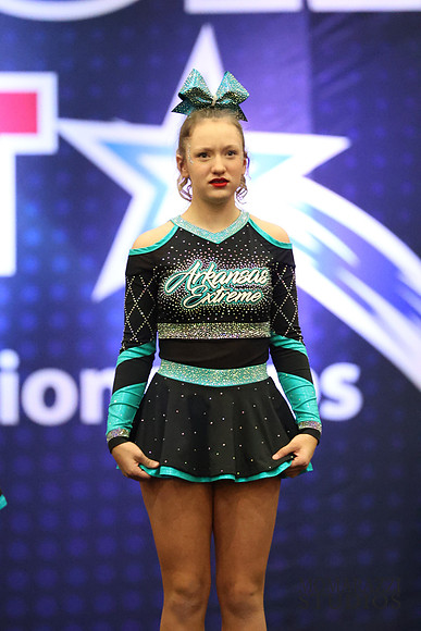 MOM_8664