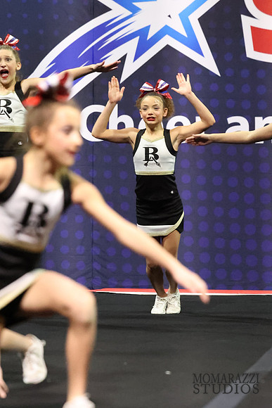 MOM_7946